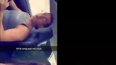 Скрытая камера показывает двух лесбиянок и публичную дрочку