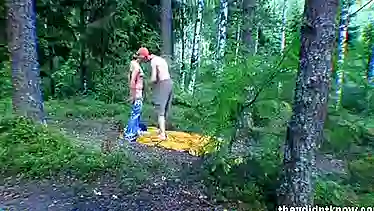 Секс порно скрытая камера в лесу