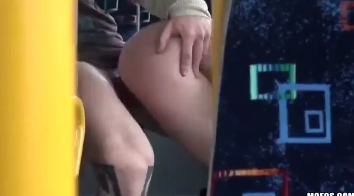 Принуждение + В автобусе порно видео – grantafl.ru